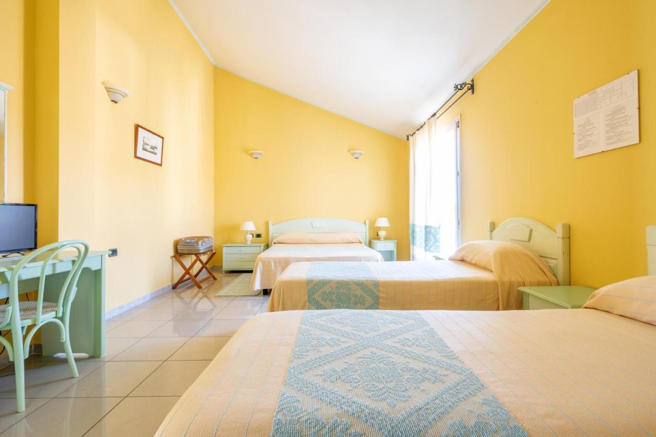 Hotel Solki Sant'Antioco Luaran gambar